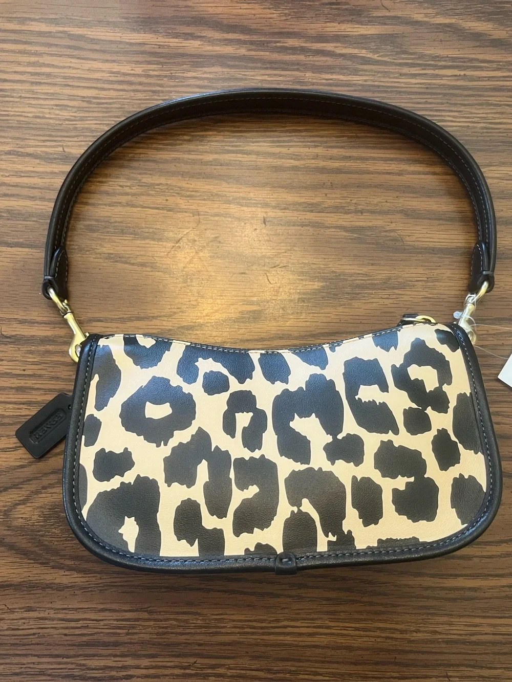 NWT Coach Leopard Print Swinger 20 Crossbody Shoulder Bag with Gold Hardware - Picture 3 of 5